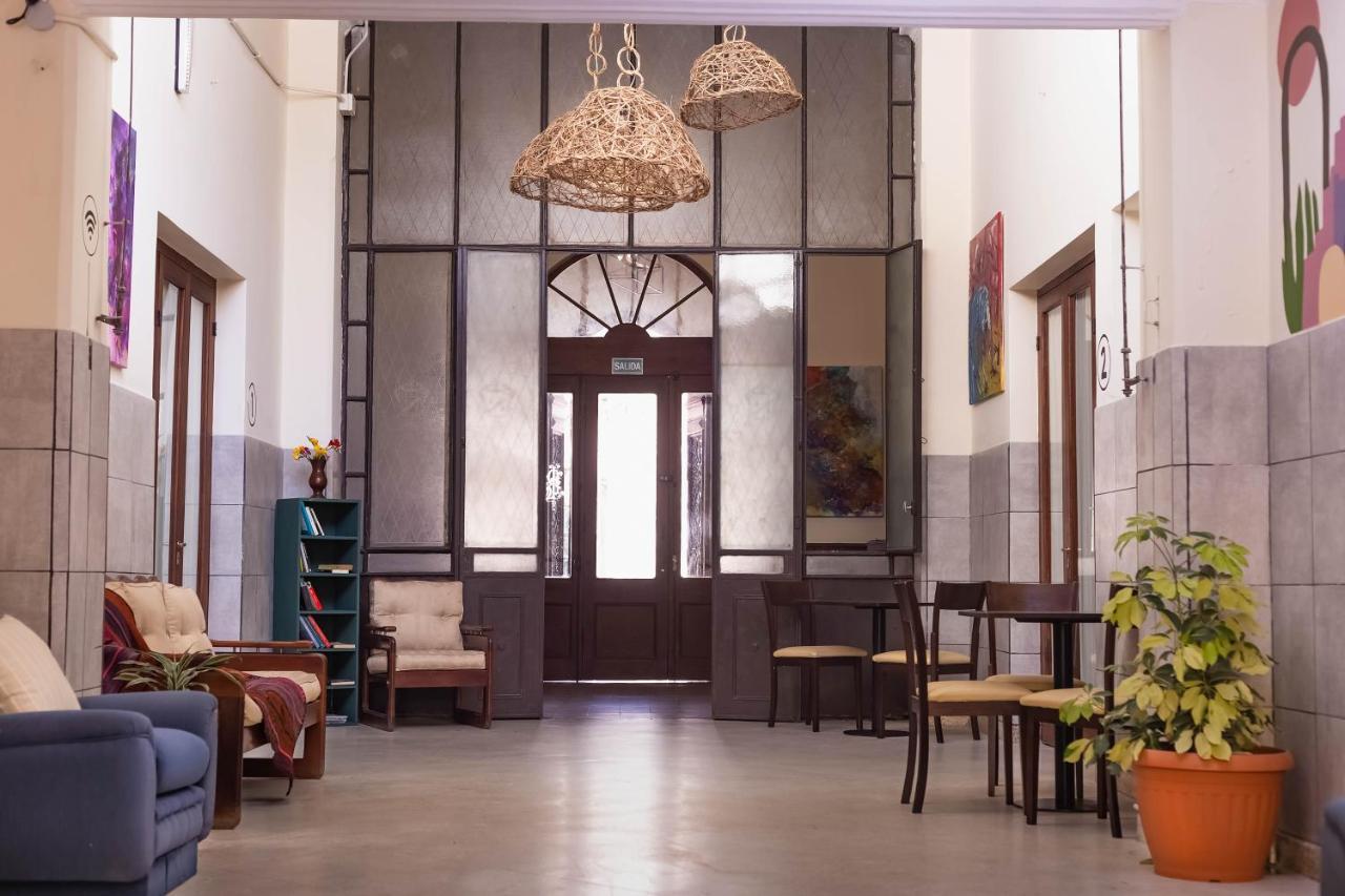 Punto Ramirez Hostel
